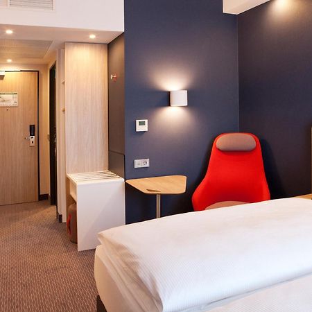 Holiday Inn Express - Offenburg By Ihg מראה חיצוני תמונה