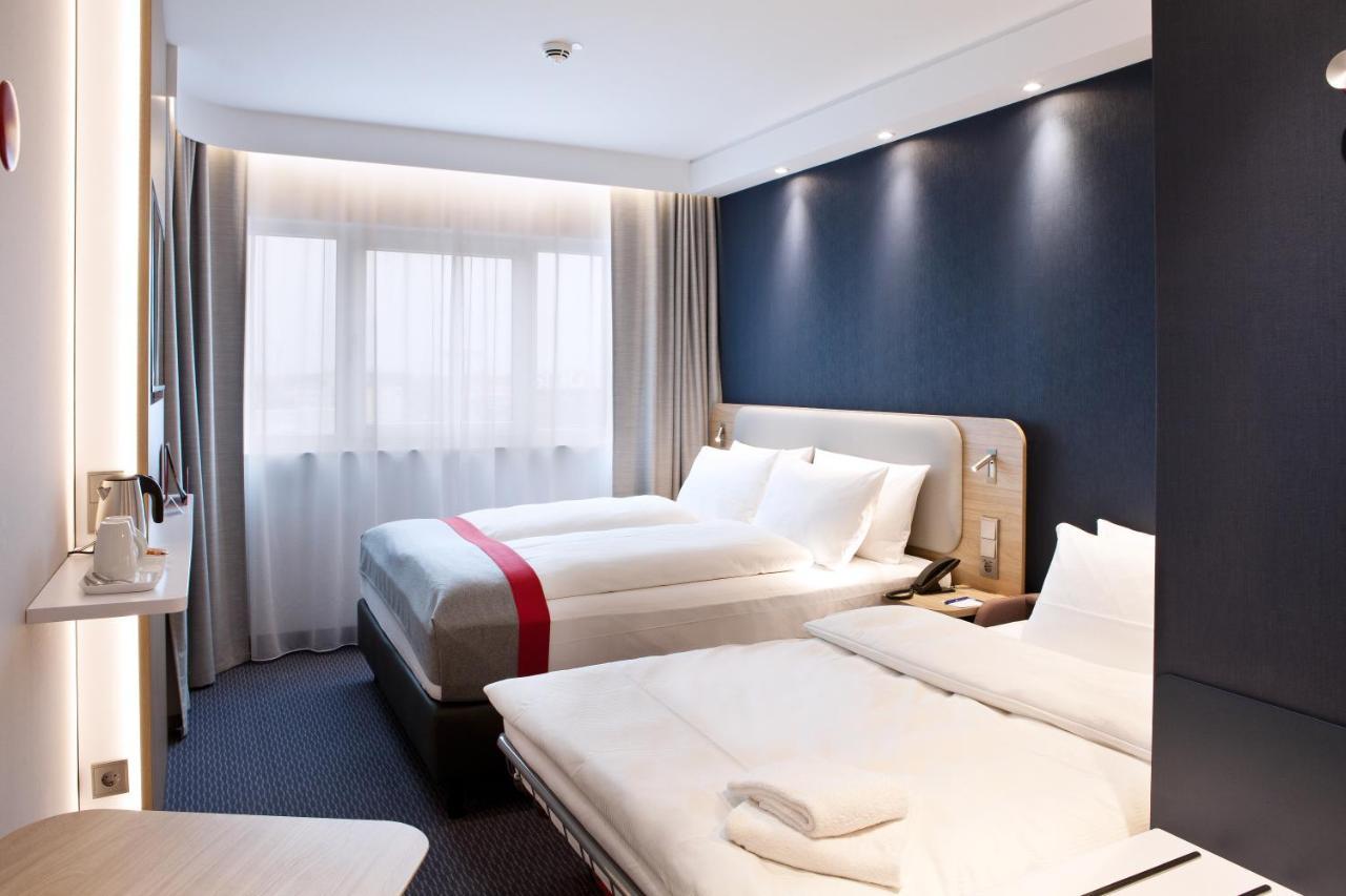 Holiday Inn Express - Offenburg By Ihg מראה חיצוני תמונה