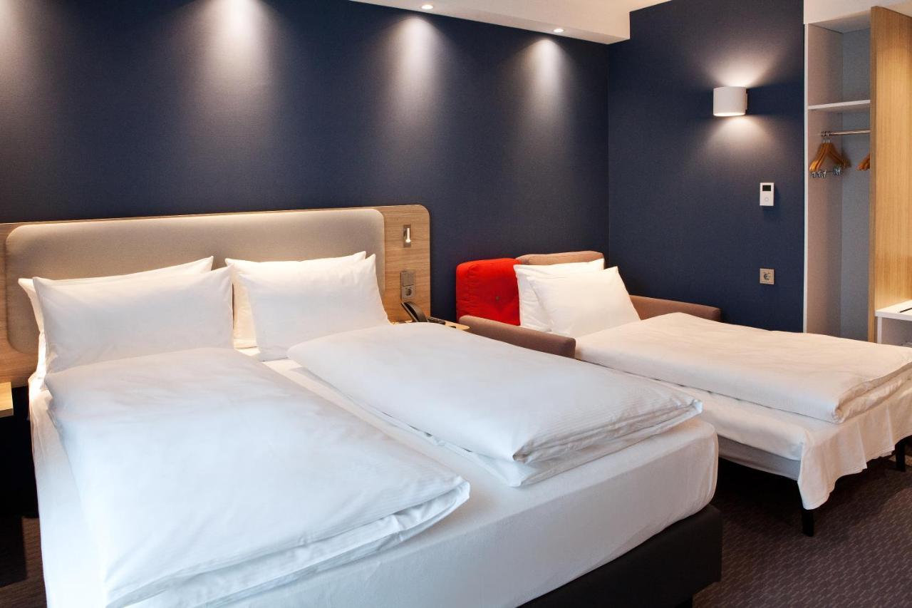Holiday Inn Express - Offenburg By Ihg מראה חיצוני תמונה